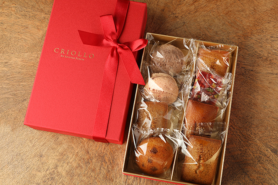 Coffret de Gourmandises (rouge) 赤箱ギフト（8個入）